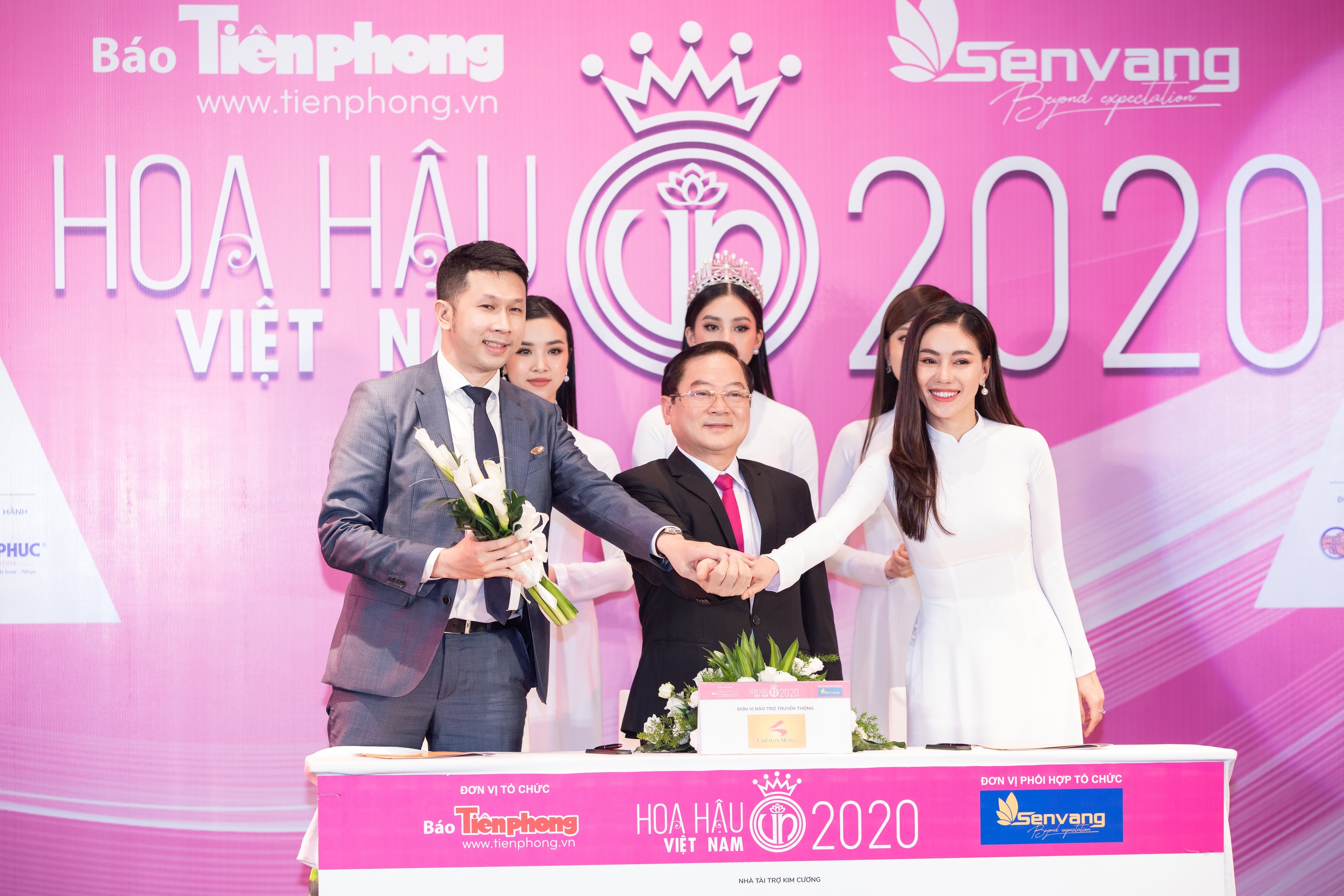 Chicilon Media tái ký kết hợp đồng bảo trợ truyền thông với BTC cuộc thi HHVN 2020